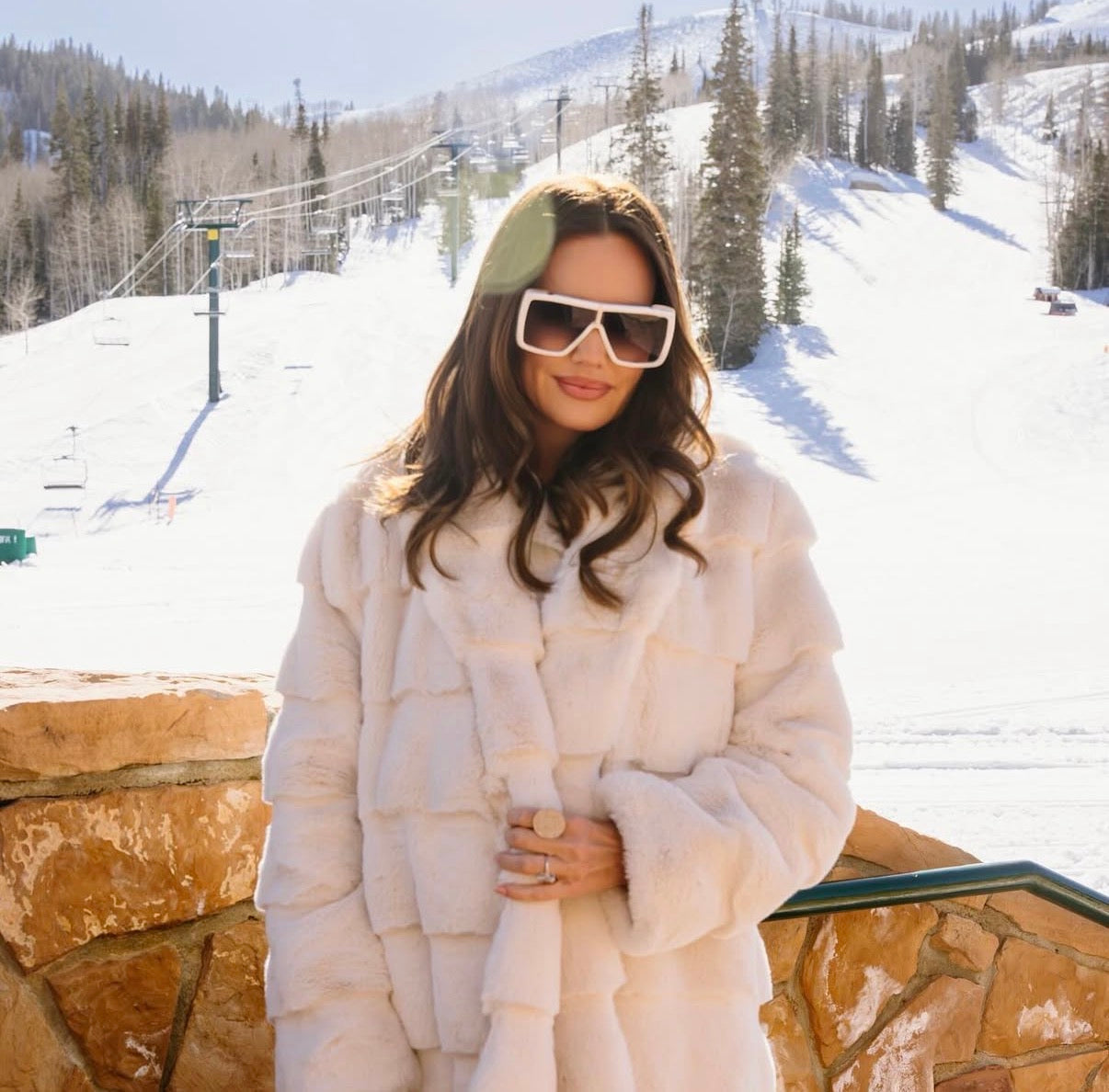 Must-Have Travel Essentials for a Smooth Flight